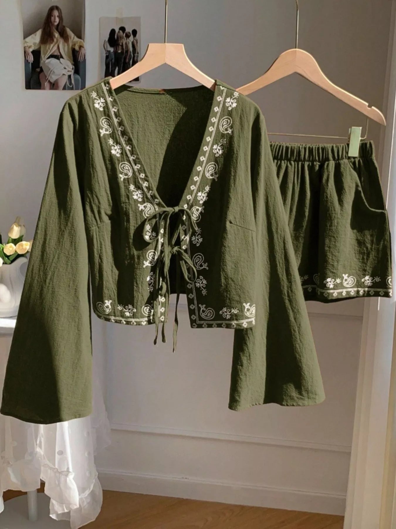 4565fbb5efaa459aab92137f1ee4e1ed-Max-Origin